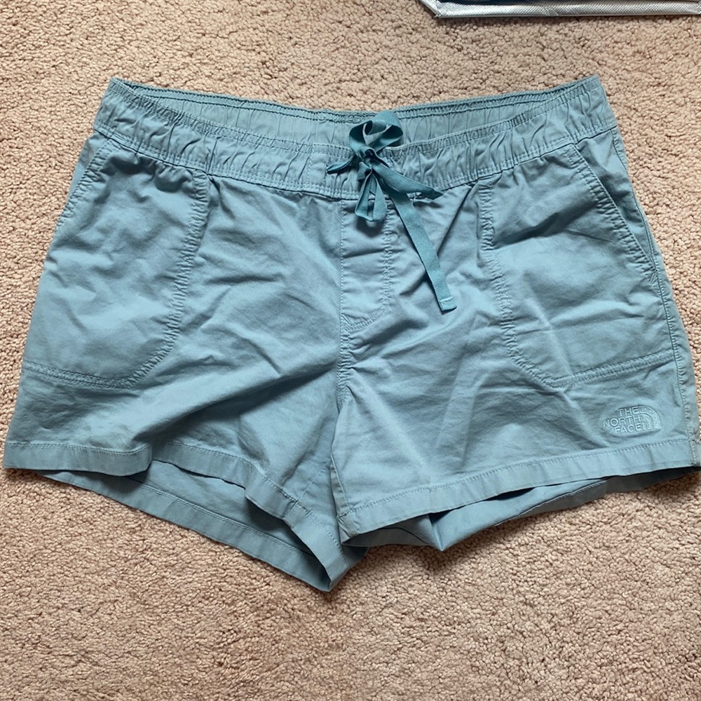 North face cargo light blue shorts